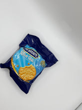 Load image into Gallery viewer, McVitie&#39;s Rich Tea Biscuit
